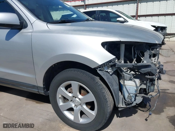 2009 Hyundai Santa Fe SE with VIN 5NMSH13E99H300552, listed as a IAAI auction lot 41772584 with 155,127 mi miles. Bid and sale history available at carsss.com. Image 18.
