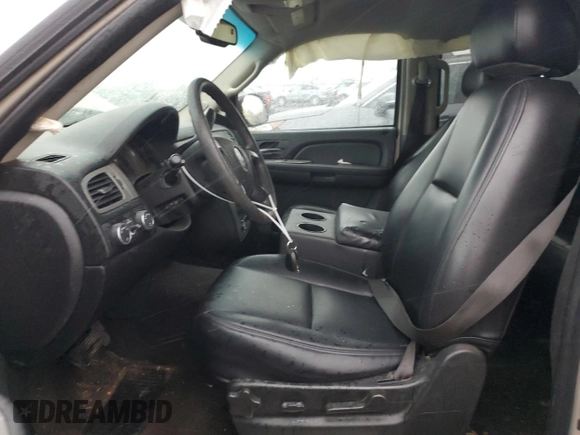 2008 Chevrolet Tahoe 1LT with VIN 1GNFK13008J226896, listed as a Copart auction lot 45301955 with Not provided miles and Salvage title. Bid and sale history available at DreamBid. Image 7.