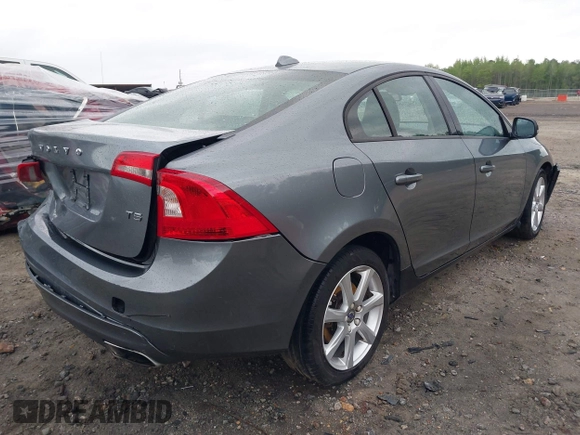 2016 Volvo S60 T5 Drive-E z VIN YV126MFJ2G2406126, wystawiony jako IAAI lot #41967696 z przebiegiem 122 884 mil mil oraz . Historia ofert i sprzedaży dostępna na DreamBid. Obrazek 4.