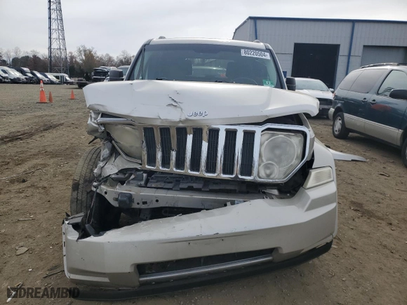 2009 Jeep Liberty Limited with VIN 1J8GN58K39W507318, listed as a Copart auction lot 80220504 with 222,541 mi miles and Salvage Title. Bid and sale history available at carsss.com. Image 5.