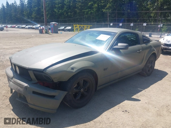 2007 Ford Mustang Deluxe with VIN 1ZVFT80N775256982, listed as a IAAI auction lot 42433794 with 123,787 mi miles and . Bid and sale history available at DreamBid. Image 18.