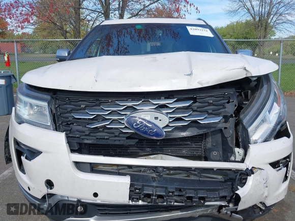 2018 Ford Explorer Platinum with VIN 1FM5K8HT2JGA33552, listed as a IAAI auction lot 42093232 with 154,933 mi miles and . Bid and sale history available at DreamBid. Image 6.