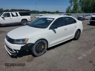 2016 Volkswagen Jetta Sport z VIN 3VWD17AJ7GM336909, wystawiony jako Copart lot #55047445 z przebiegiem 139 822 mil mil oraz Szkody całkowita. Historia ofert i sprzedaży dostępna na DreamBid. Obrazek 1.