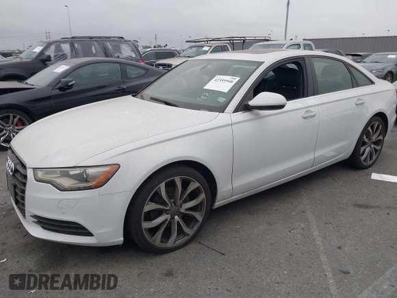 2013 Audi A6 Premium Plus z VIN WAUGFAFC2DN022494, wystawiony jako IAAI lot #42359948 z przebiegiem 65 511 mil mil oraz . Historia ofert i sprzedaży dostępna na DreamBid. Obrazek 2.