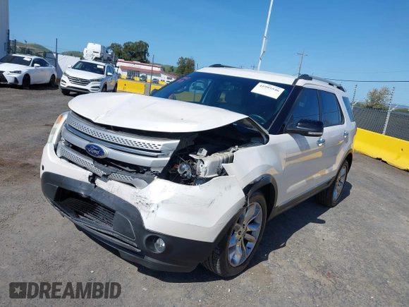 2014 Ford Explorer XLT with VIN 1FM5K8D81EGC01334, listed as a IAAI auction lot 41995546 with 139,812 mi miles and . Bid and sale history available at carsss.com. Image 6.