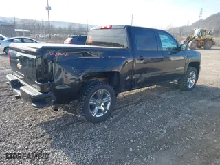 2018 Chevrolet Silverado 1500 Custom with VIN 3GCUKPEC0JG323078, listed as a IAAI auction lot 41752044 with 101,041 mi miles. Bid and sale history available at carsss.com. Image 4.
