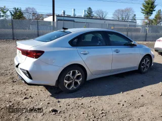 2021 Kia Forte FE with VIN 3KPF24AD2ME270633, listed as a Copart auction lot 51466995 with 30,330 mi miles and Salvage Title. Bid and sale history available at carsss.com. Image 3.