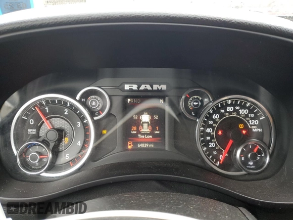 2022 Ram 2500 Big Horn z VIN 3C6UR5JL0NG239202, wystawiony jako Copart lot #53045565 z przebiegiem 64 839 mil mil oraz Szkoda całkowita • Salvage title. Historia ofert i sprzedaży dostępna na DreamBid. Obrazek 9.