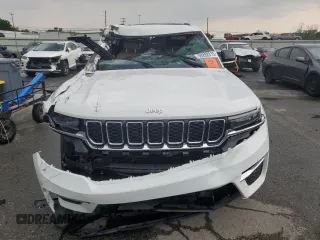 2023 Jeep Grand Cherokee Limited with VIN 1C4RJHBG8PC580782, listed as a Copart auction lot 59262215 with Not provided miles and Salvage title. Bid and sale history available at DreamBid. Image 5.