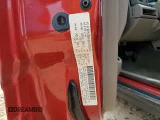 2005 Jeep Grand Cherokee Limited с VIN 1J4HR58N85C574903, выставлен на аукционе Copart как лот 60697745 с пробегом 241 128 миль миль и Списание • Salvage title. История ставок и продаж доступна на DreamBid. Изображение 14.