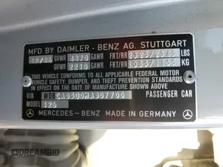 1987 Mercedes-Benz 420 420SEL with VIN WDBCA35D0HA307700, listed as a Copart auction lot 46875455 with 117,272 mi miles and Clean Title. Bid and sale history available at carsss.com. Image 12.