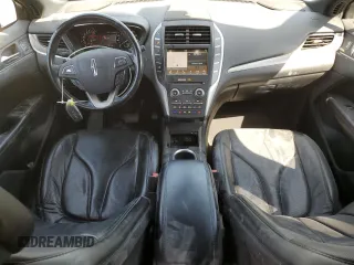 2019 Lincoln MKC Reserve with VIN 5LMCJ3C98KUL22377, listed as a Copart auction lot 52004595 with 60,074 mi miles and Salvage Title. Bid and sale history available at DreamBid. Image 8.