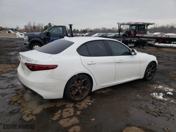 2017 Alfa Romeo Giulia Ti with VIN ZARFAECN8H7554682, listed as a Copart auction lot 44864655 with 101,473 mi miles and Salvage Title. Bid and sale history available at carsss.com. Image 3.