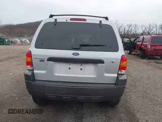 2005 Ford Escape XLT с VIN 1FMYU93125KD27166, выставлен на аукционе IAAI как лот 41892715 с пробегом 59 067 миль миль и . История ставок и продаж доступна на DreamBid. Изображение 17.