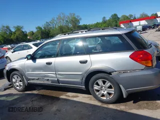 2005 Subaru Legacy Outback z VIN 4S4BP61C057300180, wystawiony jako IAAI lot #42137726 z przebiegiem 195 283 mil mil oraz . Historia ofert i sprzedaży dostępna na DreamBid. Obrazek 14.