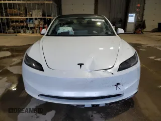 2025 Tesla Model 3 Long Range z VIN 5YJ3E1EBXSF942561, wystawiony jako Copart lot #52961935 z przebiegiem 5 911 mil mil oraz Szkoda całkowita • Salvage title. Historia ofert i sprzedaży dostępna na DreamBid. Obrazek 5.