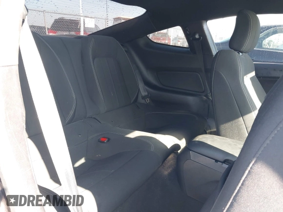 2022 Ford Mustang GT with VIN 1FA6P8CF6N5135181, listed as a IAAI auction lot 42171291 with 22,371 mi miles. Bid and sale history available at carsss.com. Image 8.