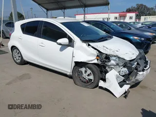 2013 Toyota Prius One with VIN JTDKDTB31D1032302, listed as a IAAI auction lot 42100473 with 155,632 mi miles. Bid and sale history available at carsss.com. Image 1.
