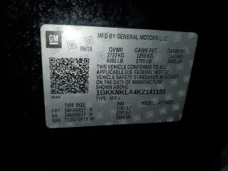 2019 GMC Acadia SLE with VIN 1GKKNKLA4KZ141151, listed as a Copart auction lot 47731915 with 204,241 mi miles and Salvage Title. Bid and sale history available at carsss.com. Image 14.