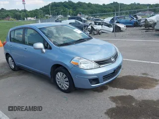 2012 Nissan Versa S z VIN 3N1BC1CP5CK218644, wystawiony jako IAAI lot #42466846 z przebiegiem 197 181 mil mil oraz . Historia ofert i sprzedaży dostępna na DreamBid. Obrazek 1.