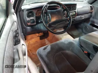 1997 Dodge Dakota z VIN 1B7FL26X3VS252323, wystawiony jako Copart lot #51695565 z przebiegiem 170 172 mil mil oraz Szkoda całkowita • Salvage title. Historia ofert i sprzedaży dostępna na DreamBid. Obrazek 8.