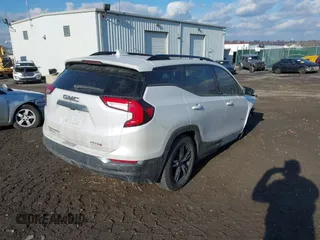 2022 GMC Terrain AT4 z VIN 3GKALYEV1NL156867, wystawiony jako IAAI lot #41339310 z przebiegiem 42 696 mil mil oraz . Historia ofert i sprzedaży dostępna na DreamBid. Obrazek 4.
