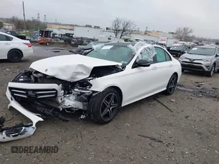 2018 Mercedes-Benz E-Class E 300 with VIN WDDZF4KB0JA380163, listed as a IAAI auction lot 42000543 with 75,314 mi miles. Bid and sale history available at carsss.com. Image 22.