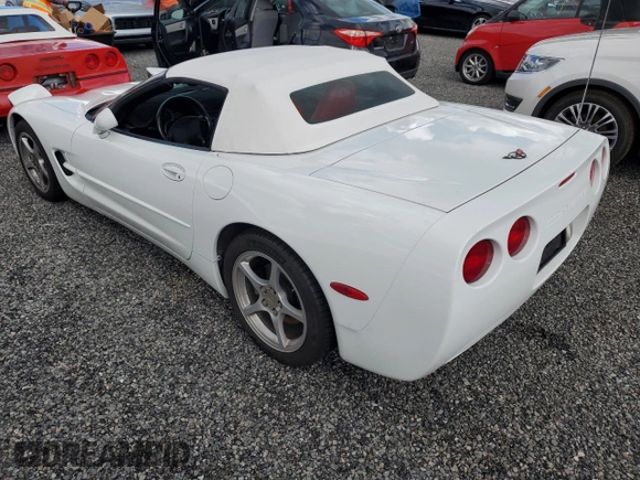 2000 Chevrolet Corvette with VIN 1G1YY32G3Y5104593, listed as a Copart auction lot 74254424 with 54,522 mi miles and Salvage Title. Bid and sale history available at carsss.com. Image 2.
