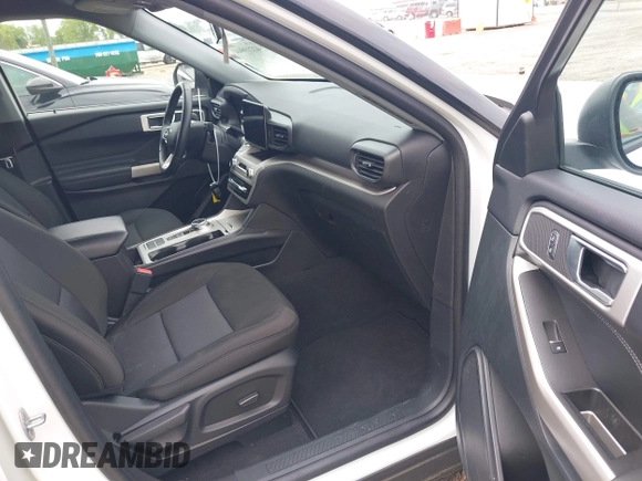 2023 Ford Explorer XLT z VIN 1FMSK7DHXPGA02976, wystawiony jako IAAI lot #42219944 z przebiegiem 41 500 mil mil oraz . Historia ofert i sprzedaży dostępna na DreamBid. Obrazek 5.