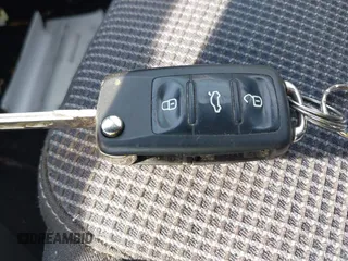 2014 Volkswagen Golf TDI w/Sunroof & Nav с VIN WVWDM7AJ7EW006825, выставлен на аукционе IAAI как лот 42505465 с пробегом 81 833 миль миль и . История ставок и продаж доступна на DreamBid. Изображение 11.