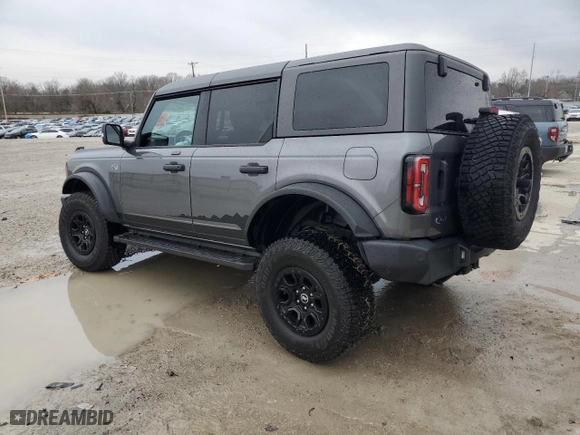 2022 Ford Bronco with VIN 1FMEE5DP7NLA80555, listed as a Copart auction lot 44237205 with 0 mi miles and Salvage Title. Bid and sale history available at carsss.com. Image 2.