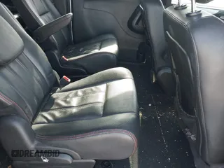 2016 Dodge Grand Caravan R/T with VIN 2C4RDGEG0GR322373, listed as a IAAI auction lot 42100479 with 185,000 mi miles and . Bid and sale history available at DreamBid. Image 8.