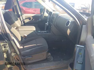 2010 Ford Explorer XLT z VIN 1FMEU7DEXAUA92958, wystawiony jako IAAI lot #42560339 z przebiegiem 213 329 mil mil oraz . Historia ofert i sprzedaży dostępna na DreamBid. Obrazek 5.