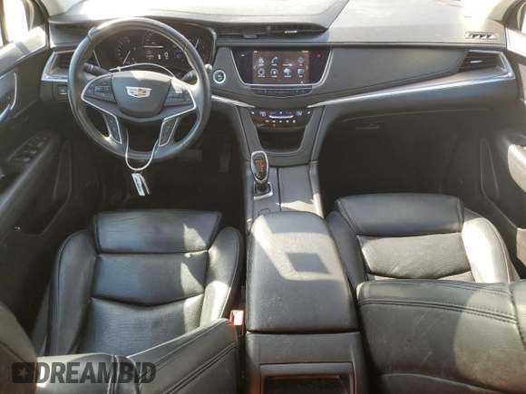 2017 Cadillac XT5 Luxury FWD z VIN 1GYKNBRSXHZ220290, wystawiony jako Copart lot #48578815 z przebiegiem 114 233 mil mil oraz Szkody całkowita. Historia ofert i sprzedaży dostępna na DreamBid. Obrazek 8.