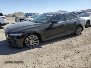 2021 Volvo S60 Momentum with VIN 7JR102FK7MG102337, listed as a Copart auction lot 58465294 with 9,971 mi miles and Salvage Title. Bid and sale history available at carsss.com. Image 1.