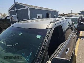 2014 Ford Explorer XLT z VIN 1FM5K8D85EGB28002, wystawiony jako IAAI lot #42367085 z przebiegiem 140 492 mil mil oraz . Historia ofert i sprzedaży dostępna na DreamBid. Obrazek 13.