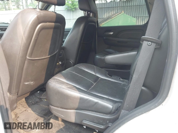 2008 GMC Yukon Denali с VIN 1GKFK63878J102480, выставлен на аукционе IAAI как лот 42410257 с пробегом 258 841 миль миль и . История ставок и продаж доступна на DreamBid. Изображение 8.
