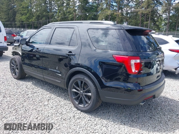 2018 Ford Explorer XLT z VIN 1FM5K7D88JGB30296, wystawiony jako IAAI lot #42323454 z przebiegiem 94 848 mil mil oraz . Historia ofert i sprzedaży dostępna na DreamBid. Obrazek 3.