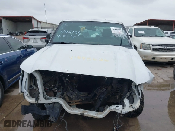 2014 Ford F-250 XL with VIN 1FT7X2A66EEB68938, listed as a IAAI auction lot 41548626 with 130,503 mi miles and . Bid and sale history available at DreamBid. Image 11.