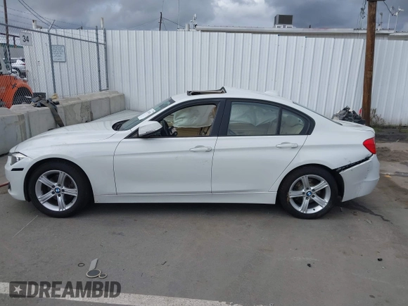 2013 BMW 3 Series 328i with VIN WBA3C1C51DF444361, listed as a IAAI auction lot 41788381 with 1 mi miles. Bid and sale history available at carsss.com. Image 13.