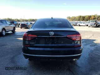 2019 Volkswagen Passat SE R-Line z VIN 1VWMA7A35KC013535, wystawiony jako Copart lot #80677504 z przebiegiem 88 376 mil mil oraz Szkoda całkowita • Salvage title. Historia ofert i sprzedaży dostępna na DreamBid. Obrazek 6.