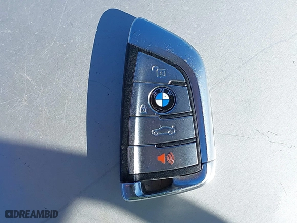 2018 BMW X5 xDrive40e iPerformance with VIN 5UXKT0C53J0W00910, listed as a IAAI auction lot 41842046 with 48,838 mi miles. Bid and sale history available at carsss.com. Image 11.