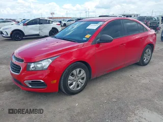 2015 Chevrolet Cruze LS z VIN 1G1PA5SH1F7270312, wystawiony jako IAAI lot #42225925 z przebiegiem 161 923 mil mil oraz . Historia ofert i sprzedaży dostępna na DreamBid. Obrazek 2.