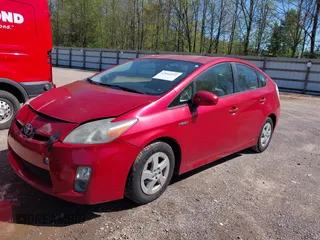 2011 Toyota Prius I with VIN JTDKN3DU3B1401810, listed as a IAAI auction lot 42041872 with 185,382 mi miles. Bid and sale history available at carsss.com. Image 2.