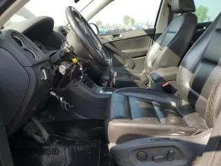 2011 Volkswagen Tiguan SEL with VIN WVGBV7AX1BW504132, listed as a Copart auction lot 64467484 with Not Provided miles and Salvage Title. Bid and sale history available at DreamBid. Image 7.