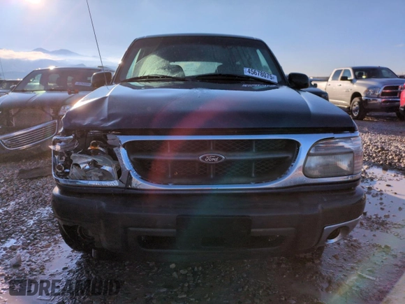 2000 Ford Explorer XLT with VIN 1FMZU83P4YUA57305, listed as a Copart auction lot 45678075 with 237,249 mi miles and Salvage title. Bid and sale history available at DreamBid. Image 5.