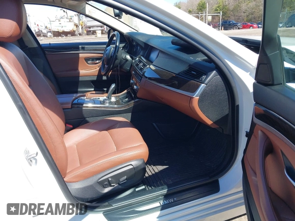 2015 BMW 5 Series 528i xDrive with VIN WBA5A7C54FD627334, listed as a IAAI auction lot 41904365 with 144,316 mi miles and . Bid and sale history available at DreamBid. Image 5.