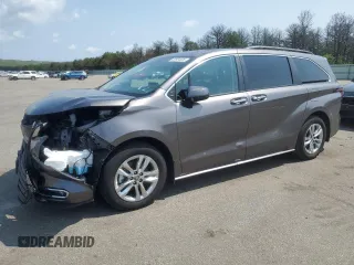 2024 Toyota Sienna XLE with VIN 5TDJSKFC2RS120985, listed as a Copart auction lot 59984595 with 16,027 mi miles and Salvage title. Bid and sale history available at DreamBid. Image 1.