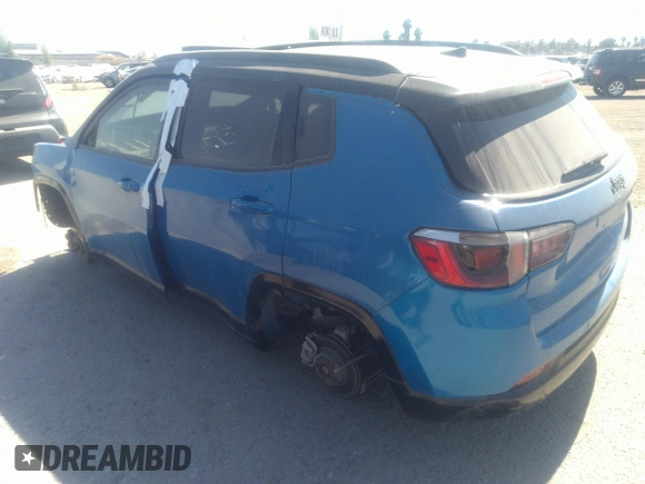 2020 Jeep Compass Latitude z VIN 3C4NJDBB7LT240954, wystawiony jako IAAI lot #37092535 z przebiegiem Nie podano mil oraz . Historia ofert i sprzedaży dostępna na DreamBid. Obrazek 3.