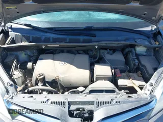 2019 Toyota Sienna XLE Auto Access Seat with VIN 5TDYZ3DC4KS980041, listed as a IAAI auction lot 41793001 with 125,084 mi miles. Bid and sale history available at carsss.com. Image 10.